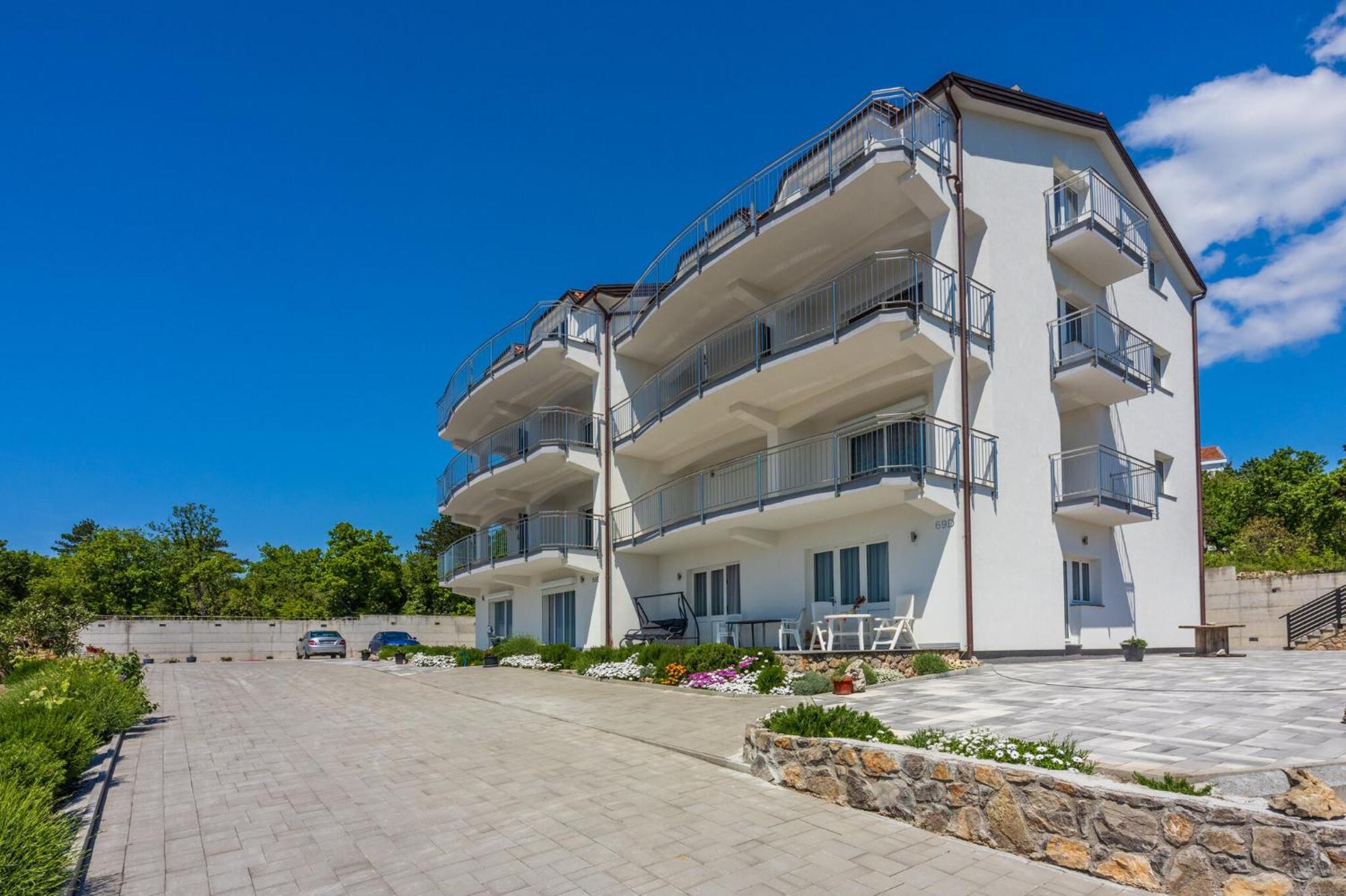 Apartments Sunshine E Криквеница Екстериор снимка